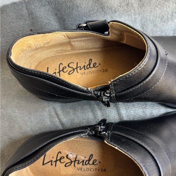 Life Stride Black Ankle Boots , Size 7.5 - Picture 6 of 10